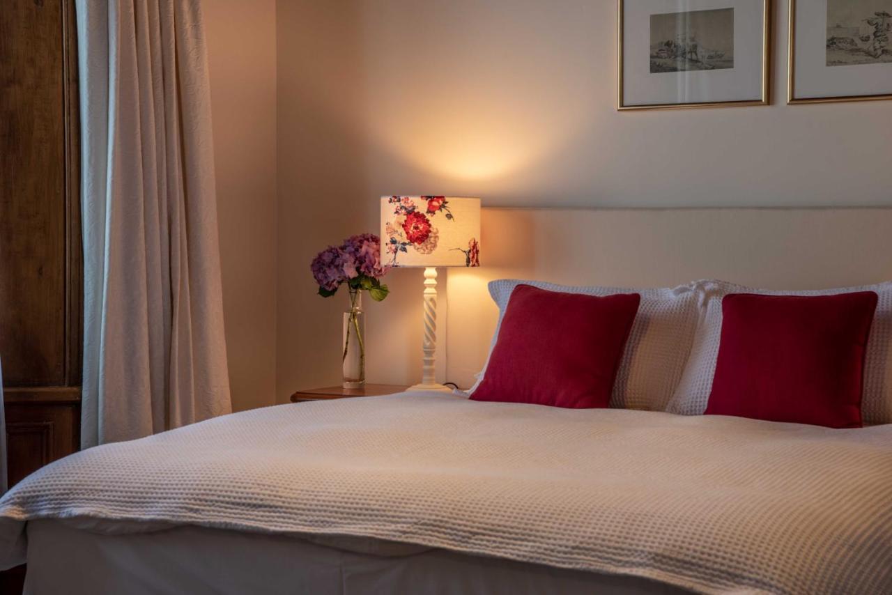 French Bay House Bed & Breakfast Akaroa Exterior photo